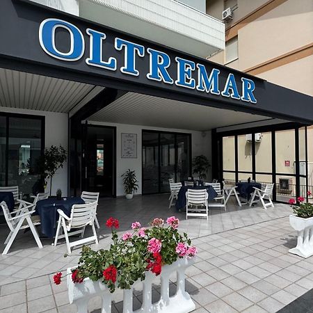 Hotel Oltremar B&B Cattolica Exterior foto