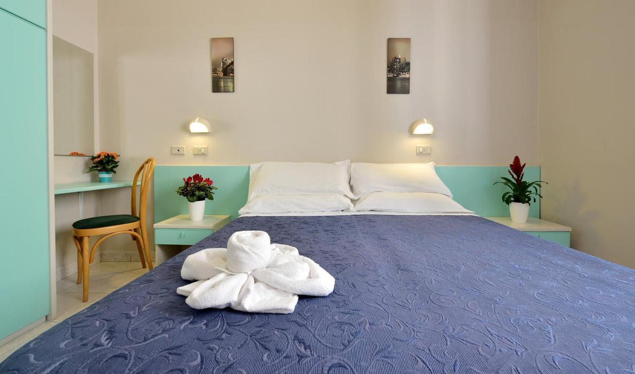 Hotel Oltremar B&B Cattolica Exterior foto